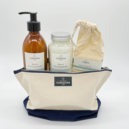 Black Pomegranate Hand & Body Gift Set - The Great Yorkshire Shop